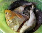 Foto langkah ke 1 dari resep Pesmol Ikan Mas ala Mamak Aidan.