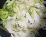 Foto del paso 2 de la receta: Calabacín con huevo