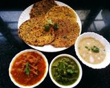 चटपटा मेथी पराठा विथ चटनी (Chatpata methi Paratha recipe in Hindi) रेसिपी चरण 7 फोटो
