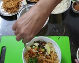 A picture of step 6 of Khau Suey.