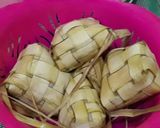 Foto langkah ke 6 dari resep KeTupat Rebus Praktis.