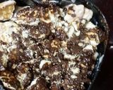 A picture of step 3 of Mariegold biscuits  cake.