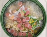 Foto langkah ke 4 dari resep Ramen Goreng Udang Pedas.