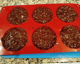 Foto del paso 4 de la receta: Tartaletas de chocolate y avena crujiente con cacahuetes