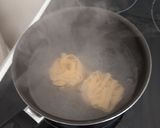 Foto del paso 1 de la receta: Nidos en salsa azul y champiñones
