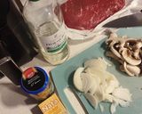 Foto del paso 1 de la receta: Filetes de Añojo en Salsa Strogonoff
