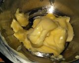 A picture of step 1 of Homemade Garlic Butter.