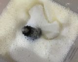A picture of step 2 of Virgin Pinacolada.