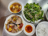 Bún cá ngừ, chả cá