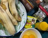 Foto langkah ke 1 dari resep Banana Chocolate Cake.