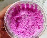 Foto langkah ke 7 dari resep Homemade Dragon Fruit Ice Cream.