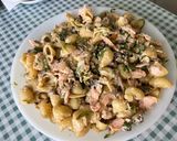 Une image de l'étape 17 de Pâtes Pipe Rigate au saumon et champignons.