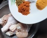 A picture of step 1 of Patiala Chicken.