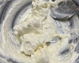Hình bước làm 3 của món Cùng làm Key Lime Pie không nướng tại nhà (sữa đặc và chanh xanh)