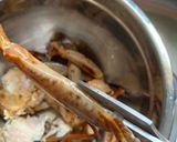 A picture of step 4 of Crab Curry.