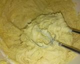 A picture of step 5 of Pineapple spong cake (pineapple shape).