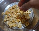A picture of step 4 of Nendran banana chips.