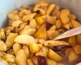 Hình bước làm 1 của món 💚 Bánh Tarte Táo, Thơm, Mận Đỏ & Hạt Thông Nướng