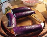 蒸茄子拌肉丁的食譜步驟1照片