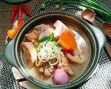 Hình bước làm 3 của món Chân giò hầm củ sen