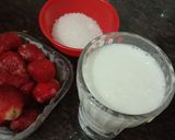 A picture of step 1 of Strawberry Shake.