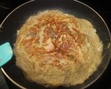 Foto del paso 6 de la receta: Tortilla con sobras de berenjena rebozada y tocino adobado