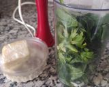 Foto del paso 1 de la receta: Pesto espinaca, perejil y girasol
