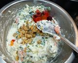A picture of step 4 of Veg russian salad.