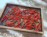 A picture of step 2 of Sun Dried Thai Bird Eye Chillies.