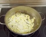 Foto del paso 1 de la receta: Calamarcitos con tomate