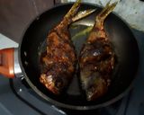 Foto langkah ke 6 dari resep Ikan Ekor Kuning Bakar (Teflon).
