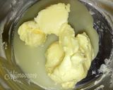 Foto langkah ke 2 dari resep Kue Semprit Susu 3 Bahan Tanpa Mixer.