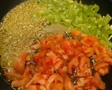 Foto del paso 1 de la receta Sopa de merluza con huevos
