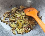A picture of step 2 of Leftover Roti Noodles.