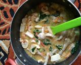 Foto langkah ke 5 dari resep 06. Seblak seafood.