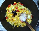 Foto langkah ke 5 dari resep Cah Brokoli dan Jagung Manis.