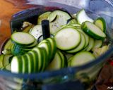 Une image de l'étape 1 de Gratin d'aubergines tomates et courgettes au saumon au Cook Expert.