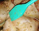 Foto del paso 3 de la receta: Pollo asado en salsa chimichurri con patatas