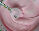 A picture of step 3 of Caramalized banana split sundae.