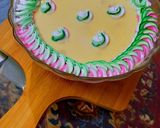 A picture of step 7 of Fruit trifle.