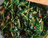 Foto langkah ke 5 dari resep Tumis kangkung belacan pedas.