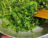 A picture of step 4 of Ganyaar/Gandhari saag.