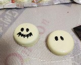 Foto del paso 1 de la receta: Galletitas fantasmas de chocolate blanco