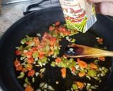 Foto del paso 3 de la receta: Macarrones con verduras, tomate y atún en conserva