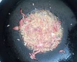 A picture of step 2 of Fried spaghetti with bacon.