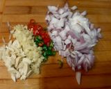 A picture of step 1 of Chicken Bharta/ Mashed Chicken.