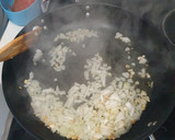 Foto del paso 5 de la receta: Arroz con pulpo, calamares y langostinos