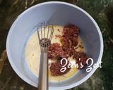 A picture of step 2 of Beetroot Halwa Cake.