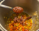 Foto del paso 4 de la receta: Oreja en salsa