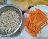 Foto langkah ke 1 dari resep Tumis wortel kecambah.